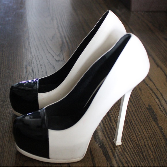 Saint Laurent round patent toe heels - Picture 2 of 4